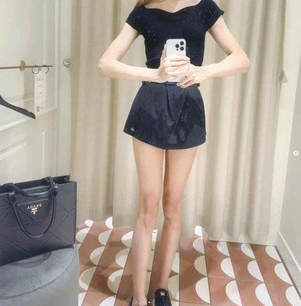 Photo 2 of Irena Zheng